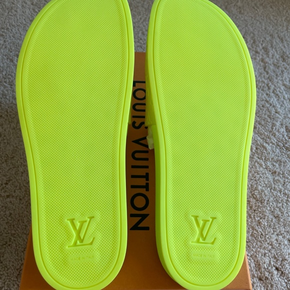 MENS Louis Vuitton Waterfront Mule